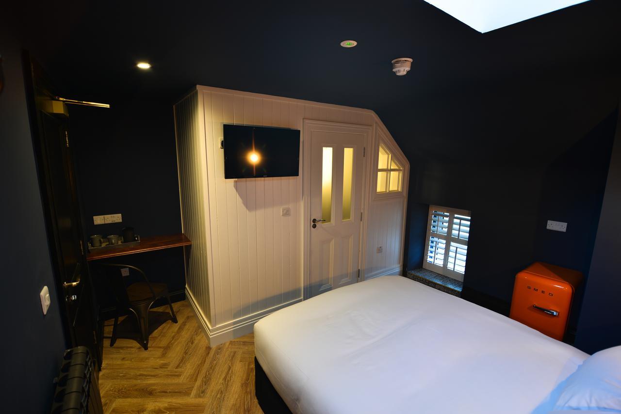 The Continental Boutique Residence Голуэй Экстерьер фото