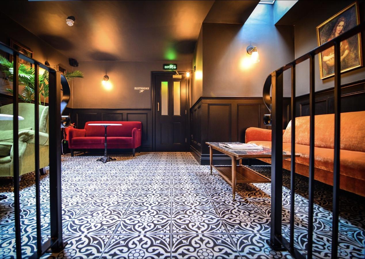 The Continental Boutique Residence Голуэй Экстерьер фото